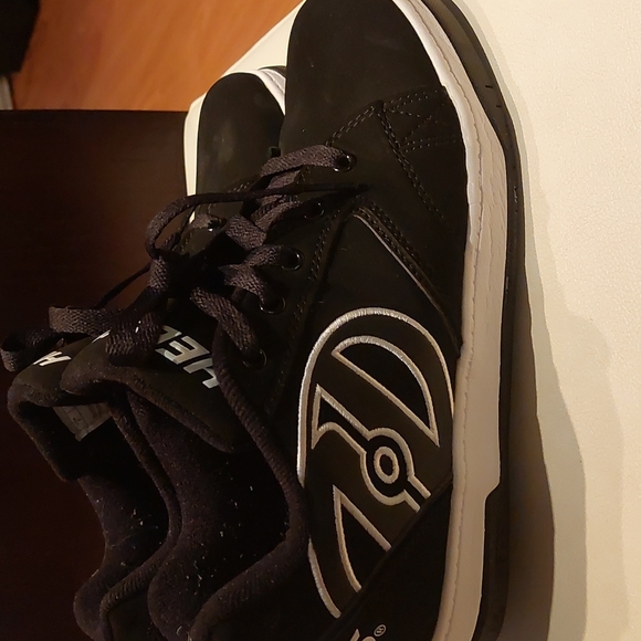 Heelys Propel 2.0 Black/White Ankle-High - Picture 7 of 9